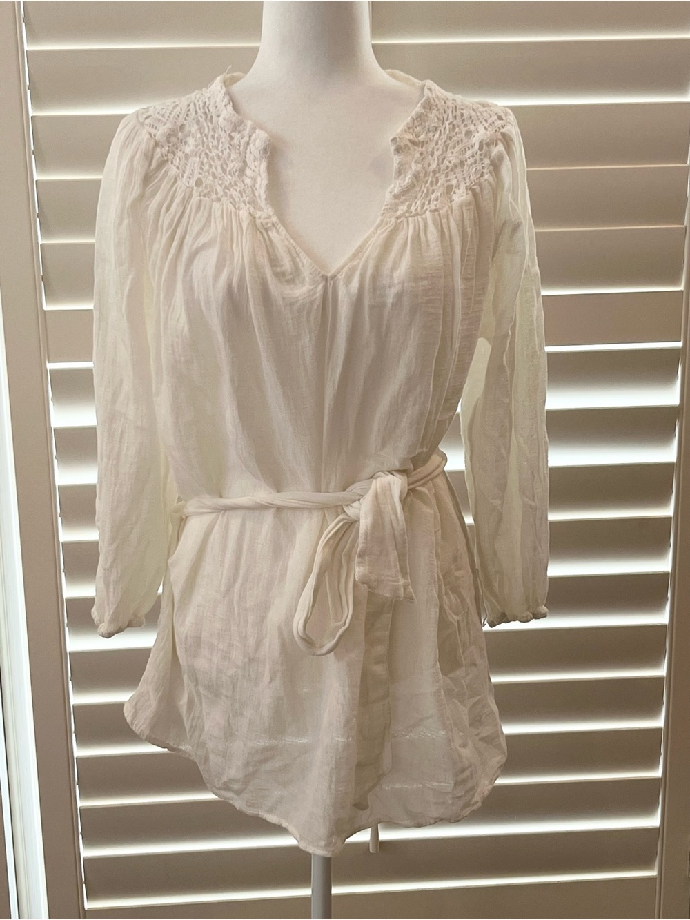 Joie tunic top white M